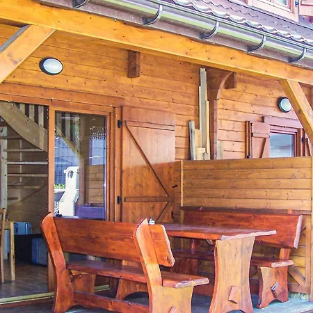 In With Kitchenette סיאנוז'טי